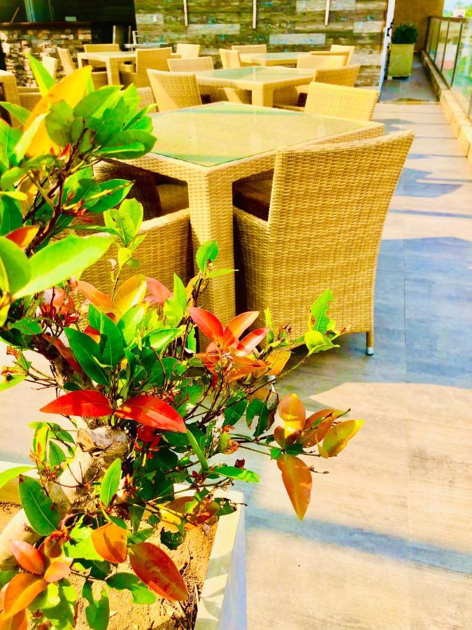 Hotel Sico Negombo Zewnętrze zdjęcie